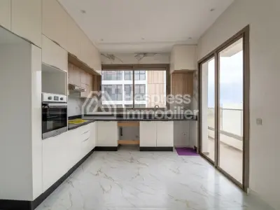 Appartement non meublé à louer à Hay Mohammadi