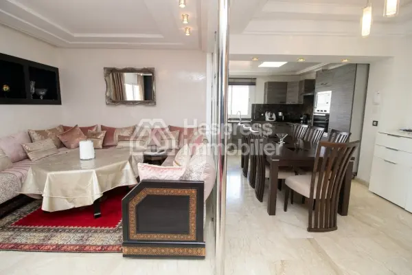 Spacieux Duplex au dernier étage avec vue mer