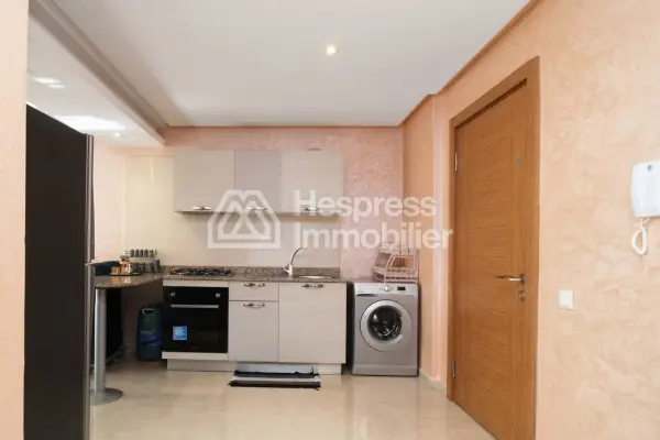 شقة مريحة بإطلالة على المسبح في حي محمدي