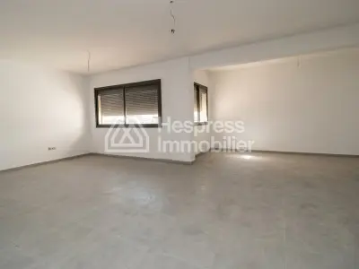 Bureau de 68 m² à Avenue Moukawama, Agadir