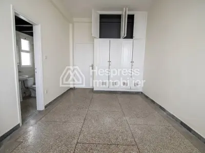 Spacious apartment in Bensergao