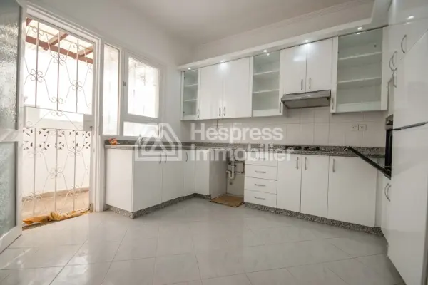 Appartement spacieux à Bensergao