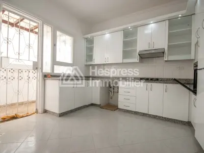 Spacious apartment in Bensergao