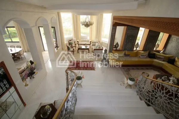 Somptueuse villa restaurée à 500 m de la plage