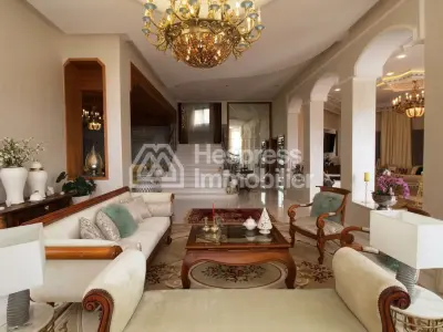 Somptueuse villa restaurée à 500 m de la plage