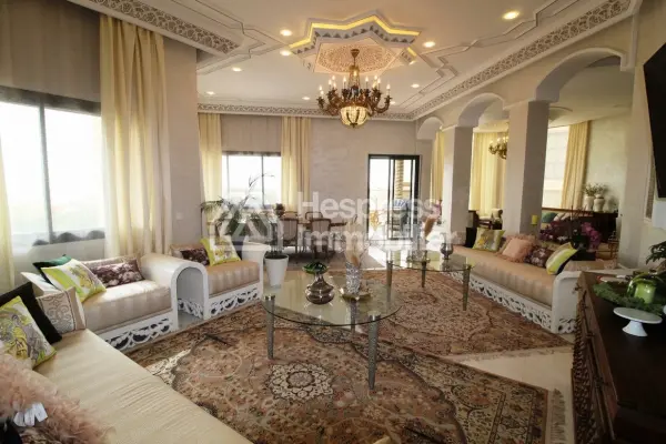 Sumptuous restored villa 500m from the beach