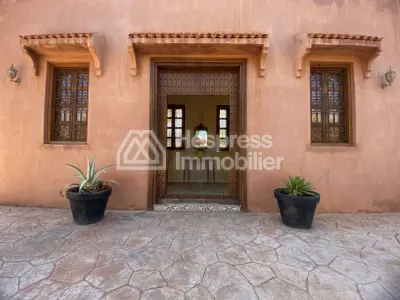 EXCLUSIF Ryad de prestige à vendre près d'Agadir