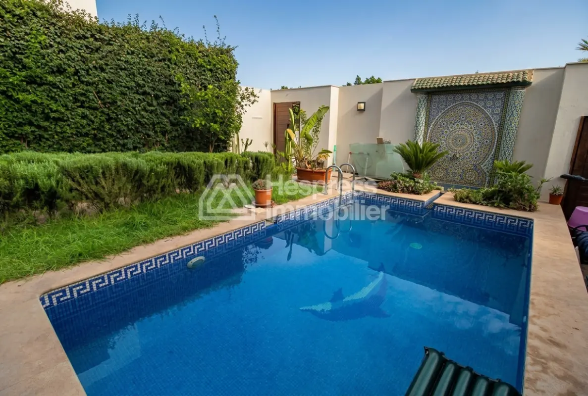 Charmant duplex avec jardin et piscine à Talborjt