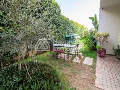 Charmant duplex avec jardin et piscine à Talborjt