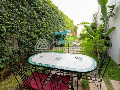 Charmant duplex avec jardin et piscine à Talborjt