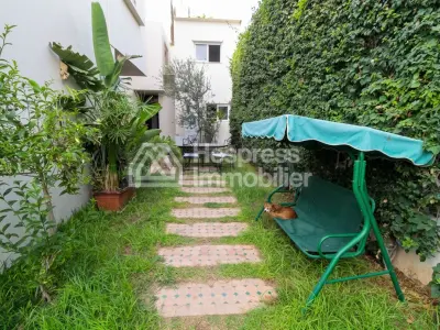 Charmant duplex avec jardin et piscine à Talborjt