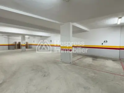 شقة للبيع في بلاتو البطحاء. ثلاث غرف واسعة