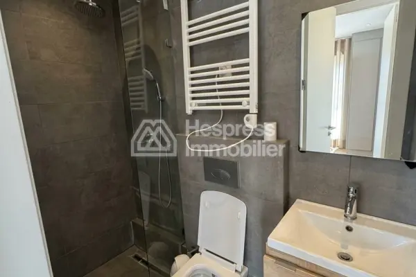 Vendre un duplex à Racine. Surface totale 100 m²