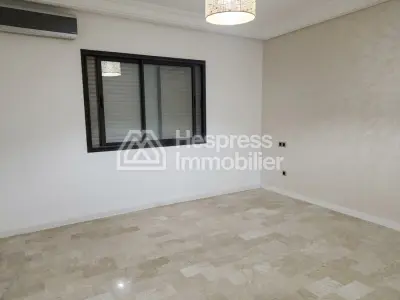 À vendre appart bourgogne 189 m2