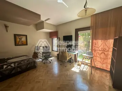 Luxury house for sale in Californie . 4 beautiful bedrooms