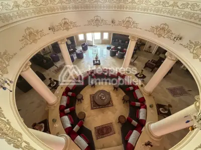 Luxury house for sale in Victoria . 11,600 m² plot. Terrace and garden