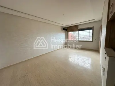 À vendre studio face derb ghalaf sud sans vis à vis