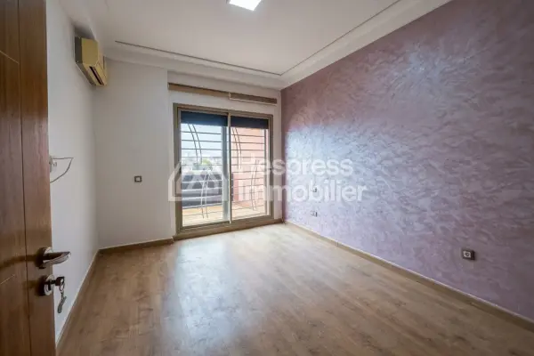 À vendre studio face derb ghalaf sud sans vis à vis