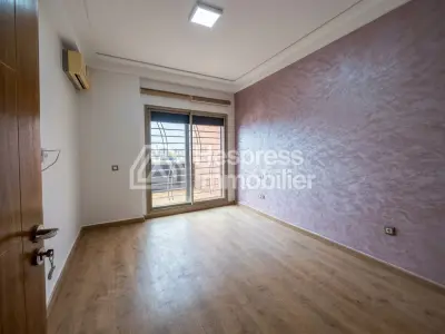 À vendre studio face derb ghalaf sud sans vis à vis