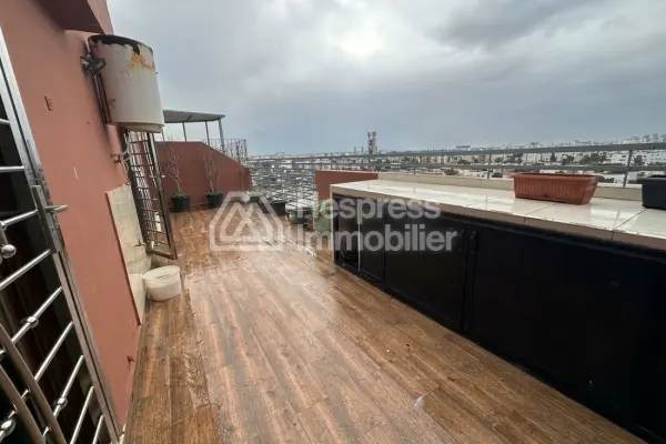 À vendre studio face derb ghalaf sud sans vis à vis