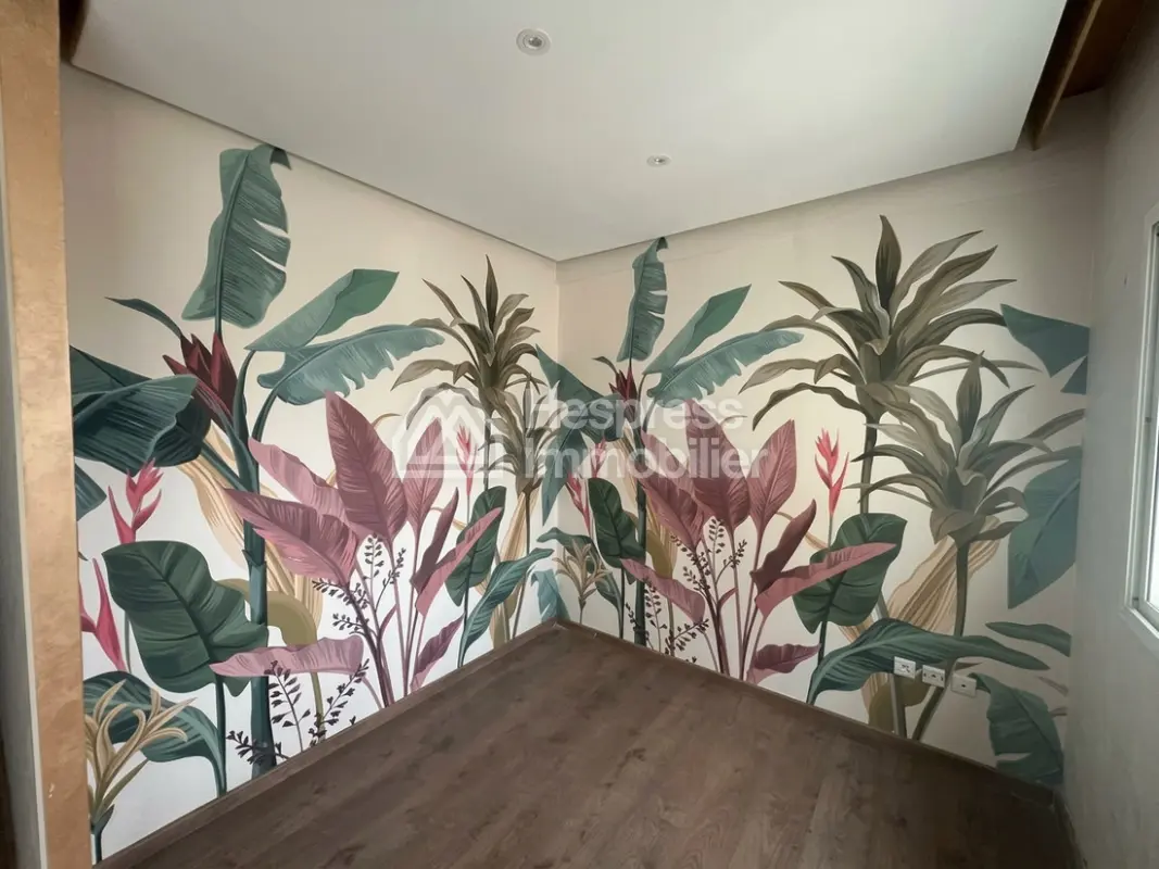 Offices for rent in Tantan, Burgundy