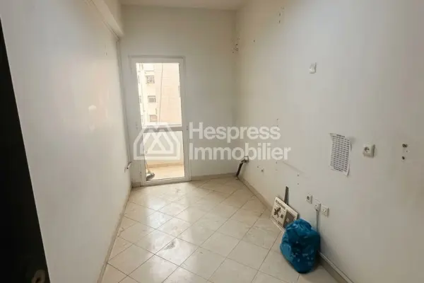 Offices for rent in Tantan, Burgundy