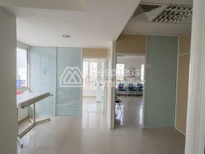 Bureaux en location à Maârif Extension. Surface de 74 m²