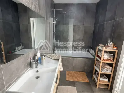 Luxurious villa for rent in Dar Bouazza . 4 beautiful bedrooms. Furnished.