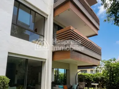 Luxurious villa for rent in Dar Bouazza . 4 beautiful bedrooms. Furnished.