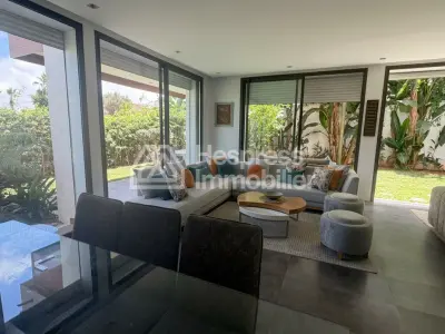 Luxurious villa for rent in Dar Bouazza . 4 beautiful bedrooms. Furnished.