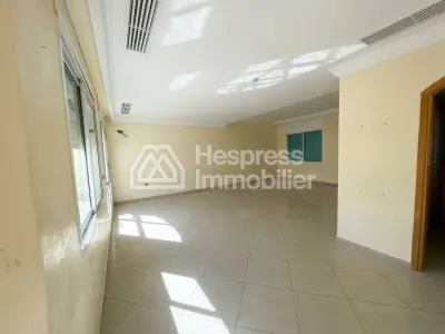 فيلا في نسيم 2. مساحتها 390 متر مربع