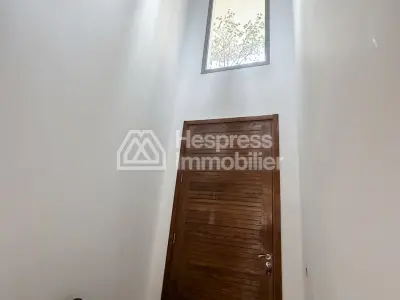 منزل للبيع في دار بوعزة . خمس غرف كبيرة