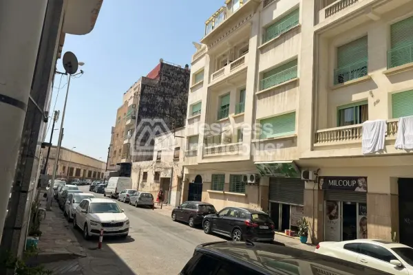محل تجاري للبيع في تمديد المعاريف . مساحته 35 مترًا مربعًا