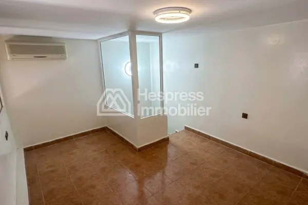 Commercial premises for sale at Maârif Extension . Area of ​​35 m²