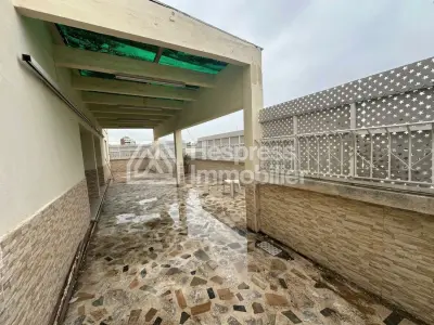 شقة رائعة للبيع في مرس السلطان . 4 غرف نوم، 306 متر مربع