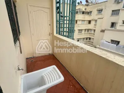 شقة للبيع في عين هارودا