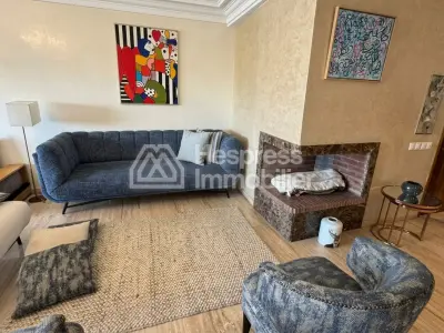 Vend appartement à Maârif Extension. 3 chambres