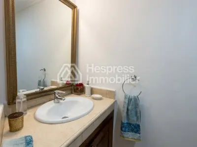 Vend appartement à Maârif Extension. 3 chambres