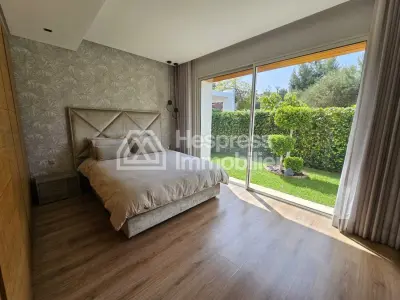 Stunning house for sale in Ville verte . 4 large rooms. Air conditioning and swimming pool