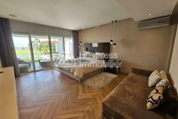 Stunning house for sale in Ville verte . 4 large rooms. Air conditioning and swimming pool