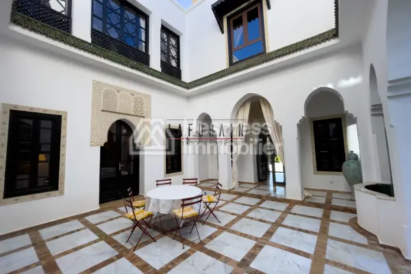 Villa Riad de Prestige à Louer 