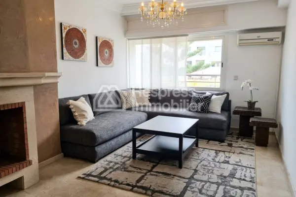 Apartment for rent at Racine . 3 bedrooms. Beautiful terrace