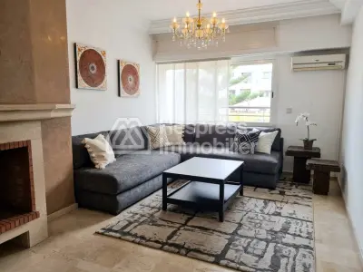 Apartment for rent at Racine . 3 bedrooms. Beautiful terrace