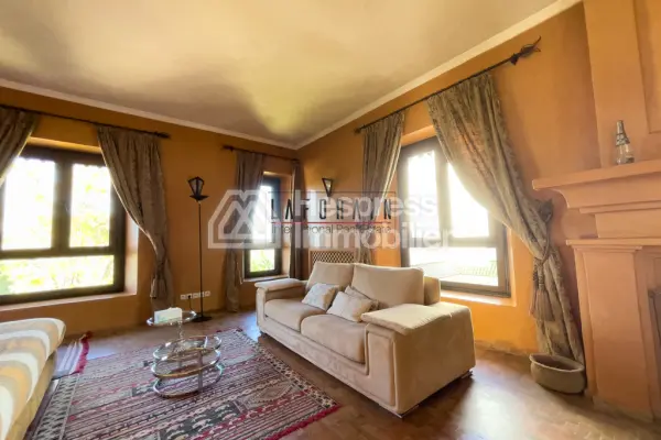 Villa Riad de Prestige à Louer 