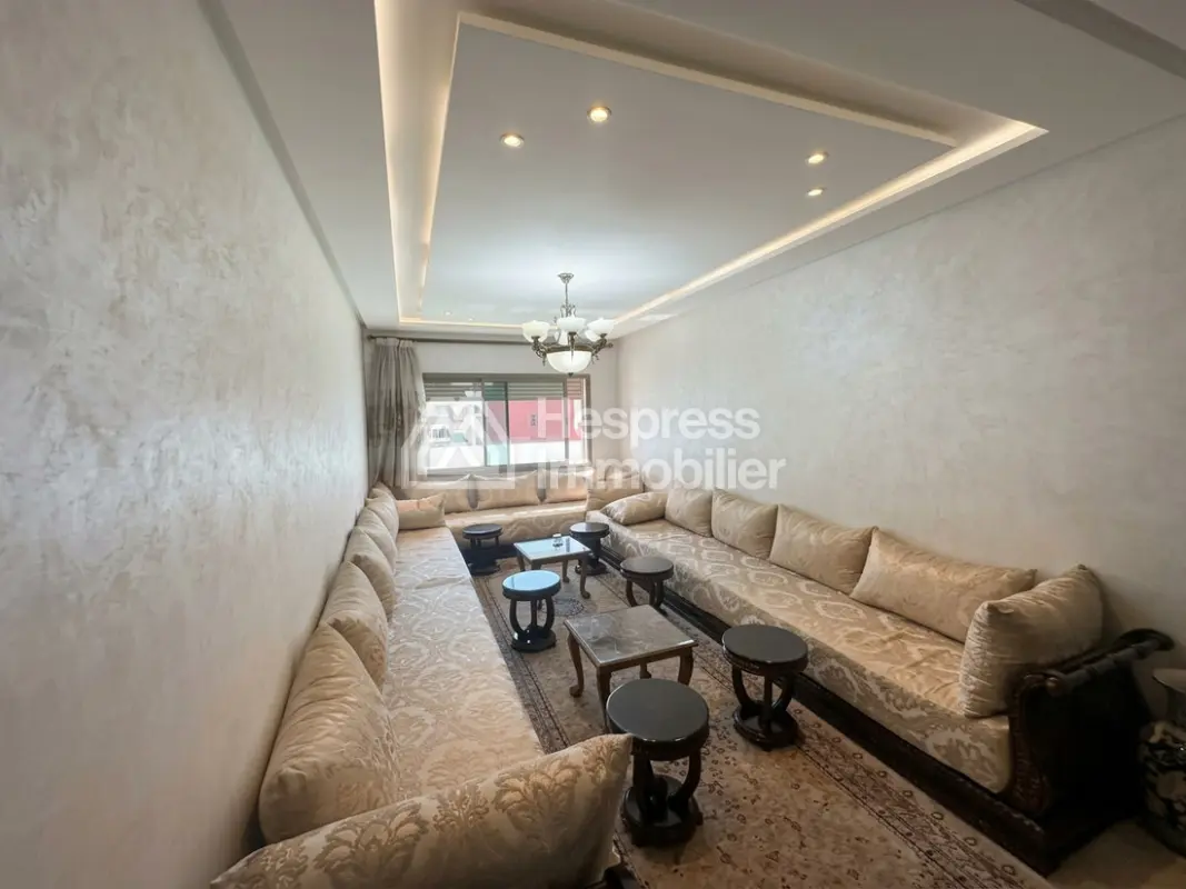 Beautiful apartment for sale in the Bachkou district. 3 comfortable bedrooms. Concierge service and air conditioning.