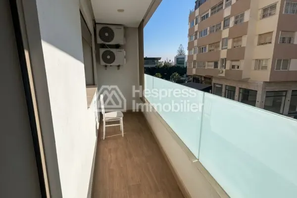 Beautiful apartment for sale in the Bachkou district. 3 comfortable bedrooms. Concierge service and air conditioning.