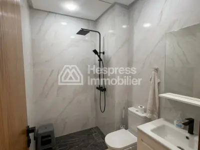 Beautiful apartment for sale in the Bachkou district. 3 comfortable bedrooms. Concierge service and air conditioning.