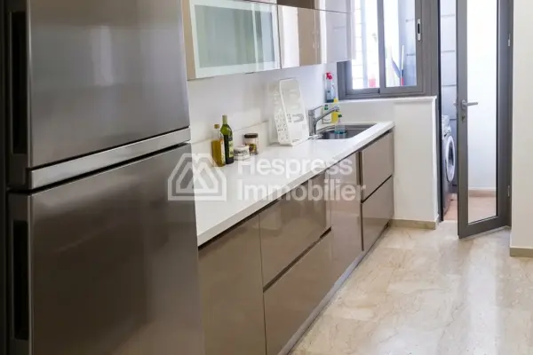 Superb apartment for rent in Racine Extension. Total area 155 m². Well furnished.