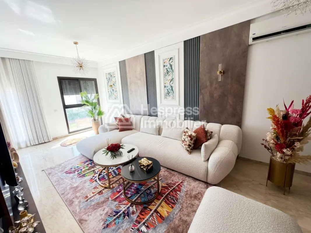 Appartement en location à Casablanca Finance City. Surface de 120 m². Meublé