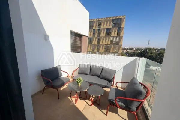 Appartement en location à Casablanca Finance City. Surface de 120 m². Meublé